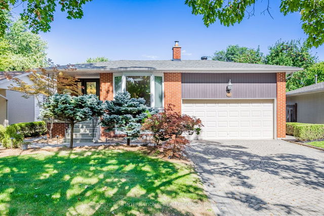 942 Fletcher Valley Crescent