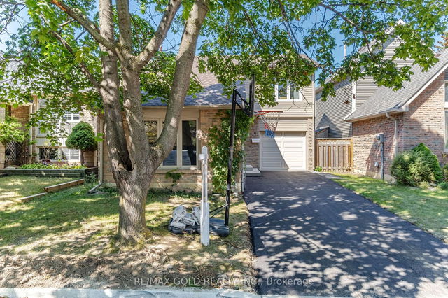 6 Hellensfield Crescent