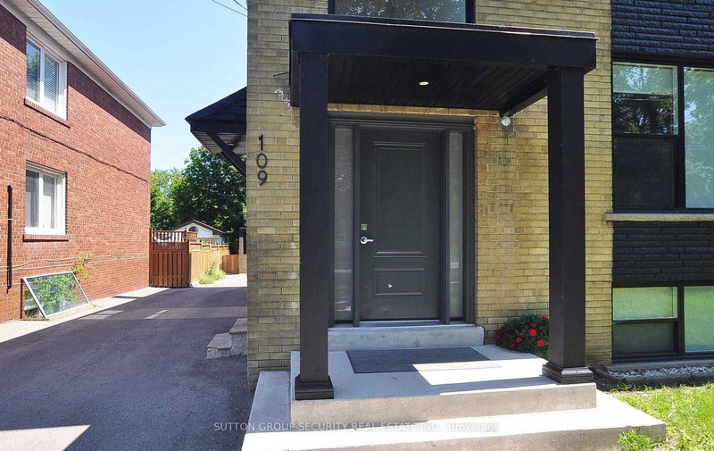 2 - 109 Stephen Dr, Toronto, M8Y 3M8 | Image 2