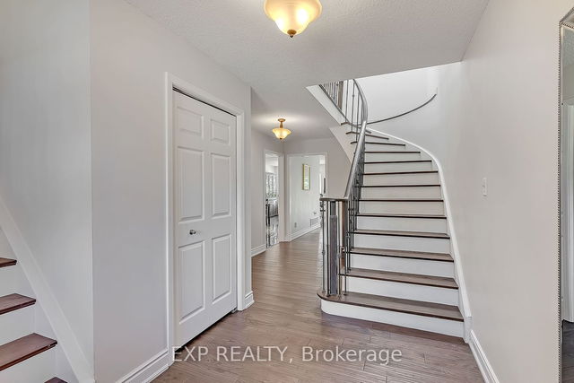 1533 Maple Ridge Drive