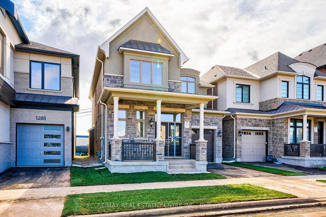 1292 Aymond Crescent
