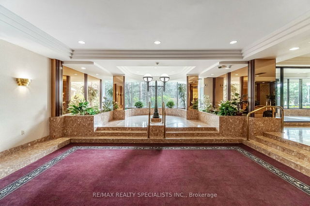 808 - 22 HANOVER Road