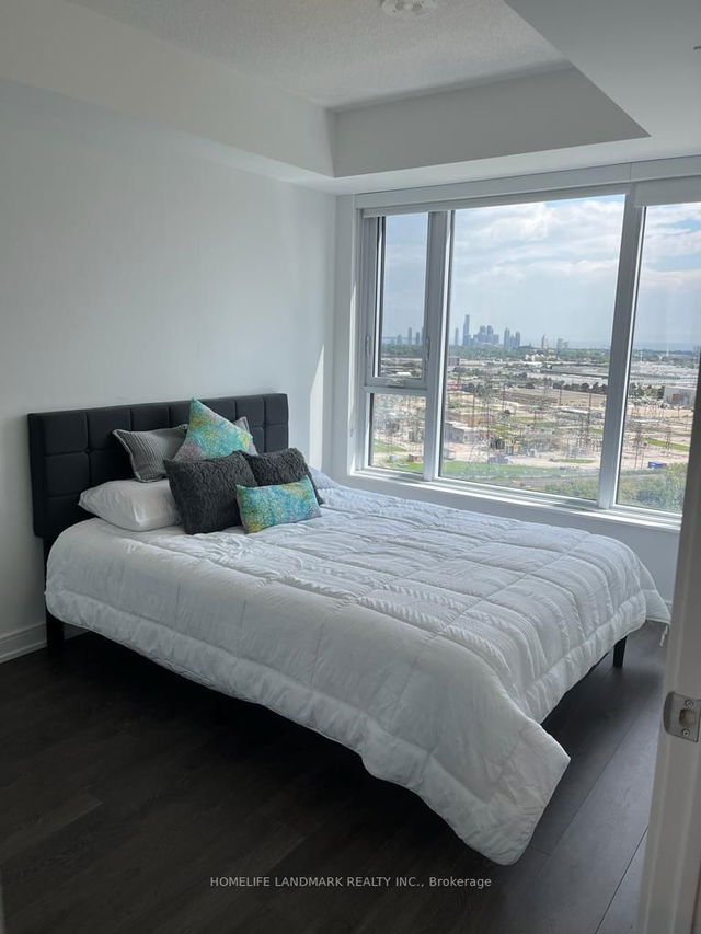 1609 - 30 Samuel Wood Way