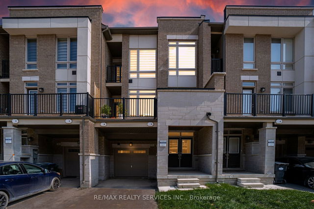 7 Arrowview Drive