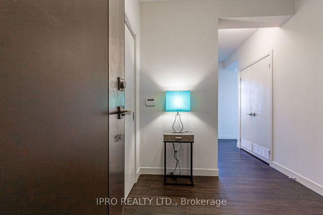 1104 - 2093 Fairview Street