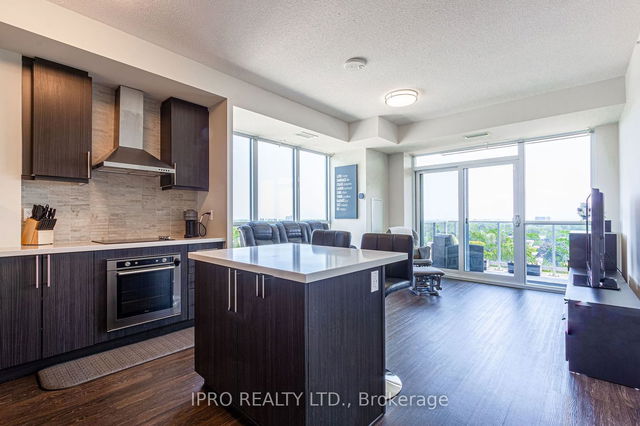 1104 - 2093 Fairview Street