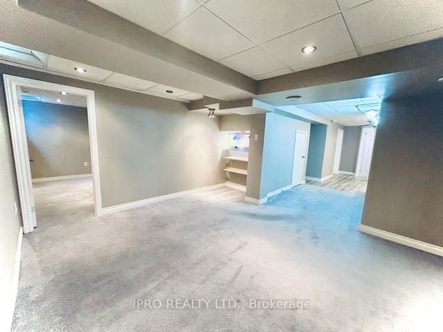 Bsmt - 2338 Proudfoot Trail