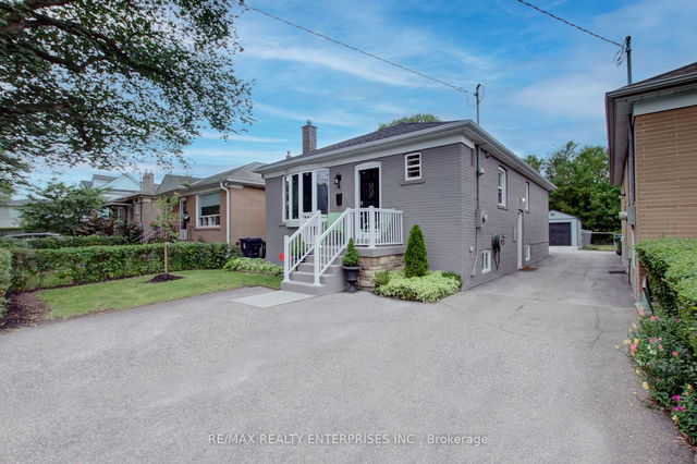 4 Cavell Avenue