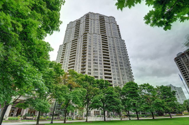 1526 - 25 Kingsbridge Garden Circle