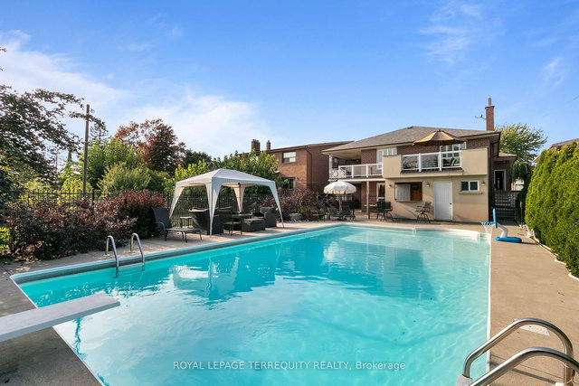 231 Maple Leaf Drive