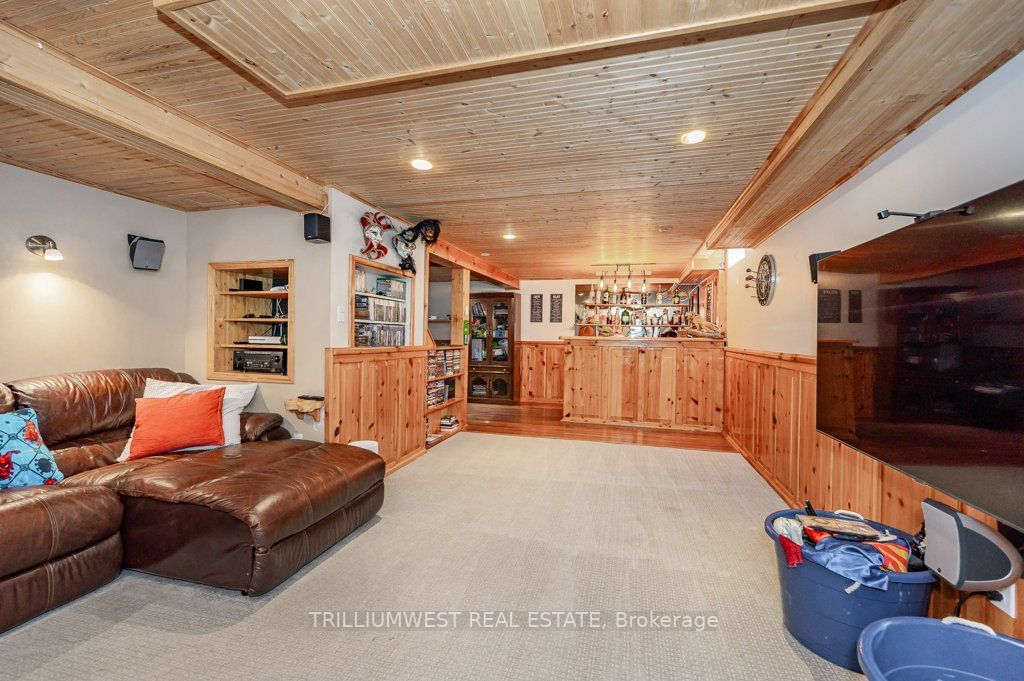 Listing Image 29