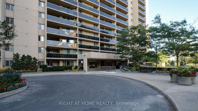 705 - 812 Burnhamthorpe Road