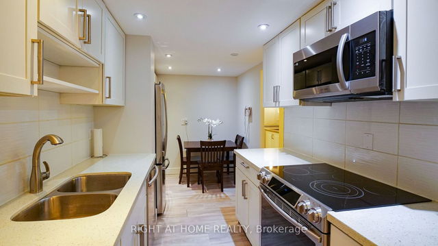 705 - 812 Burnhamthorpe Road