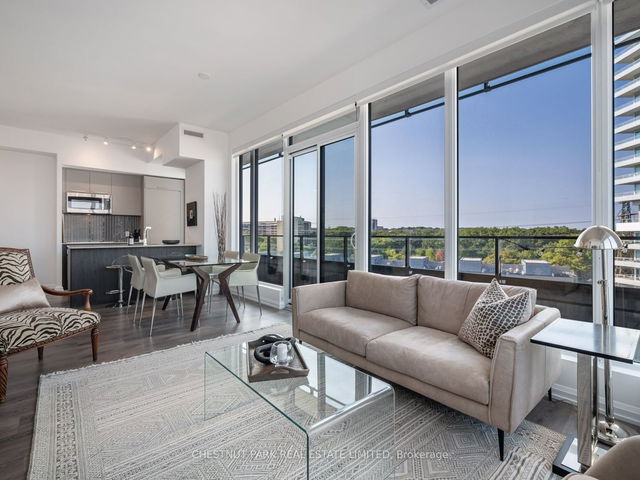 601 - 4208 Dundas Street
