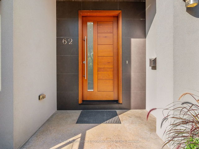 62 Lavinia Avenue
