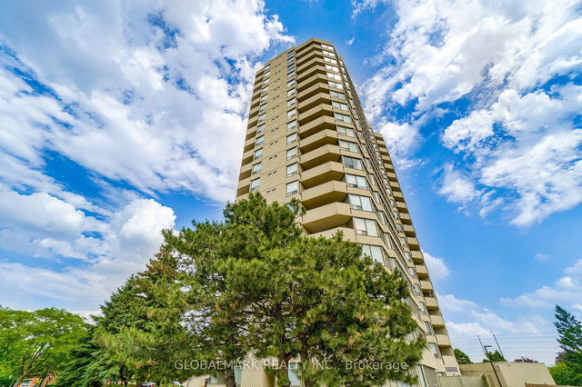 302 - 700 Constellation Drive