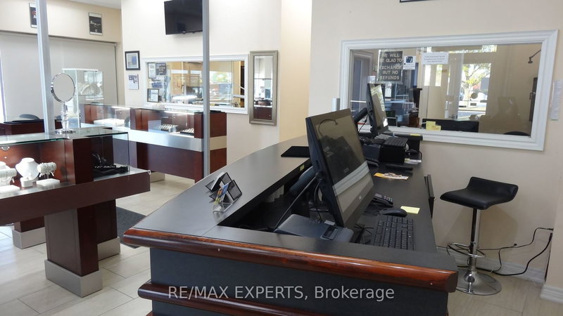 256 Queen St S, Caledon, L7E 4T7 | Image 2