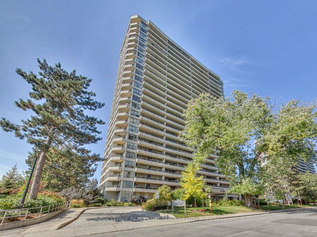 308 - 50 Quebec Avenue