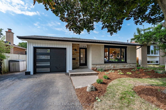 1294 Aldridge Crescent