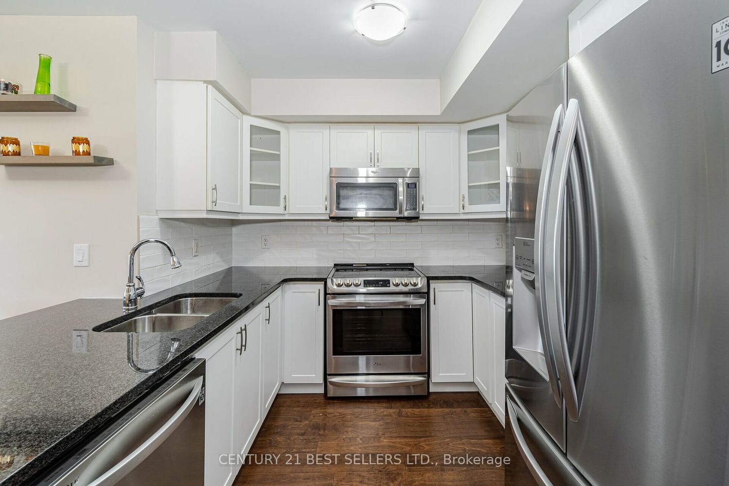 Listing Image 7