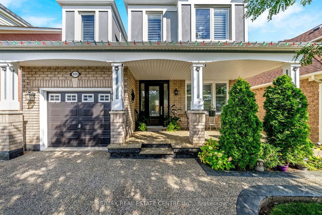 920 Mcduffe Crescent