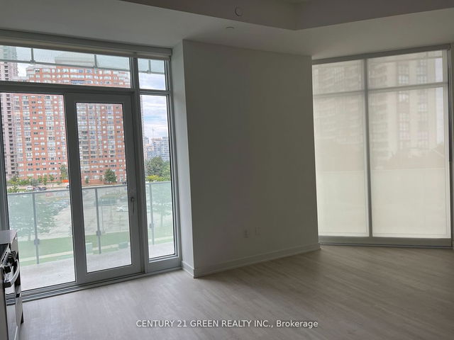 305 - 3883 Quartz Road