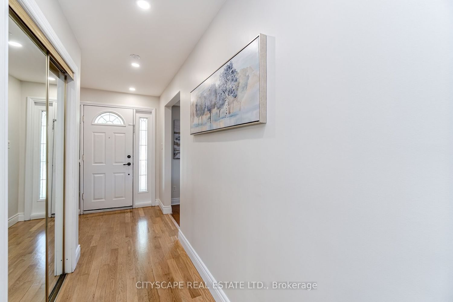 Listing Image 7