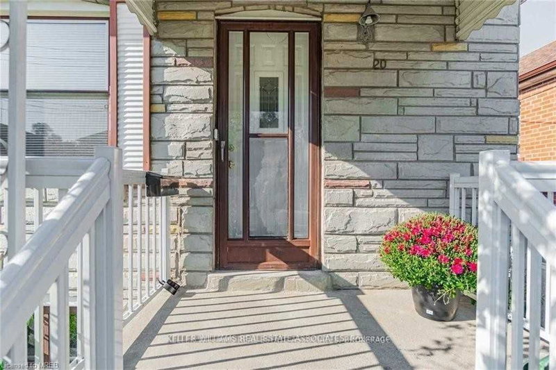 20 East Dr, Toronto, M6N 2N7 | Image 3