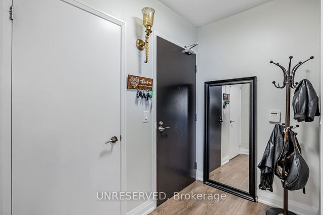 2210 - 9 Valhalla Inn Road