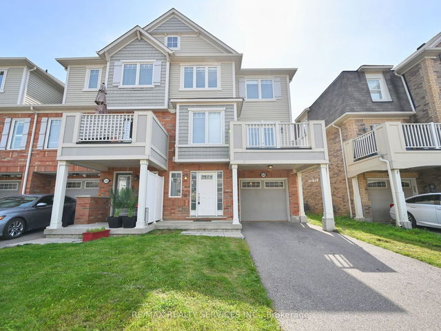 552 Attenborough Terrace