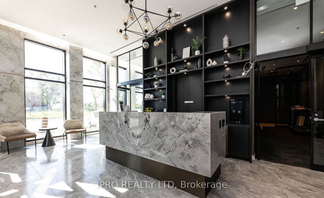 412 - 3005 PINE GLEN Road