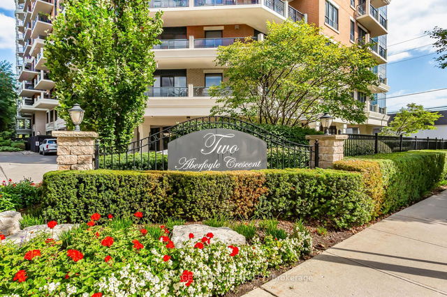 406 - 2 Aberfoyle Crescent