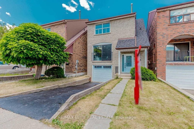 8 Norbrook Cres, Toronto, M9V 4P8 | Image 2