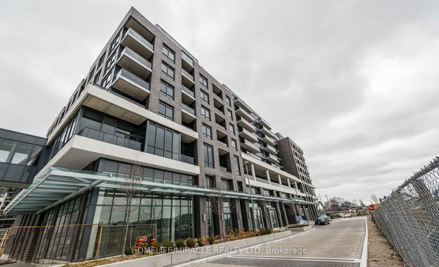310 - 10 Gibbs Road