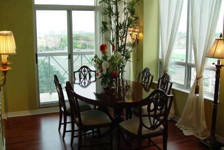 705 - 1359 Rathburn Rd E, Mississauga, L4W5P7 | Image 2