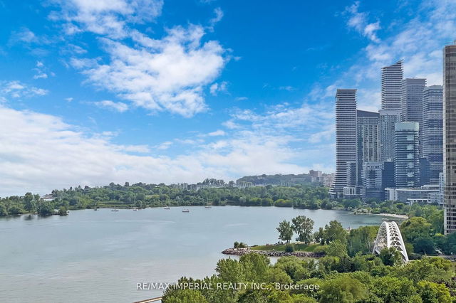 2009 - 1926 Lake Shore Boulevard