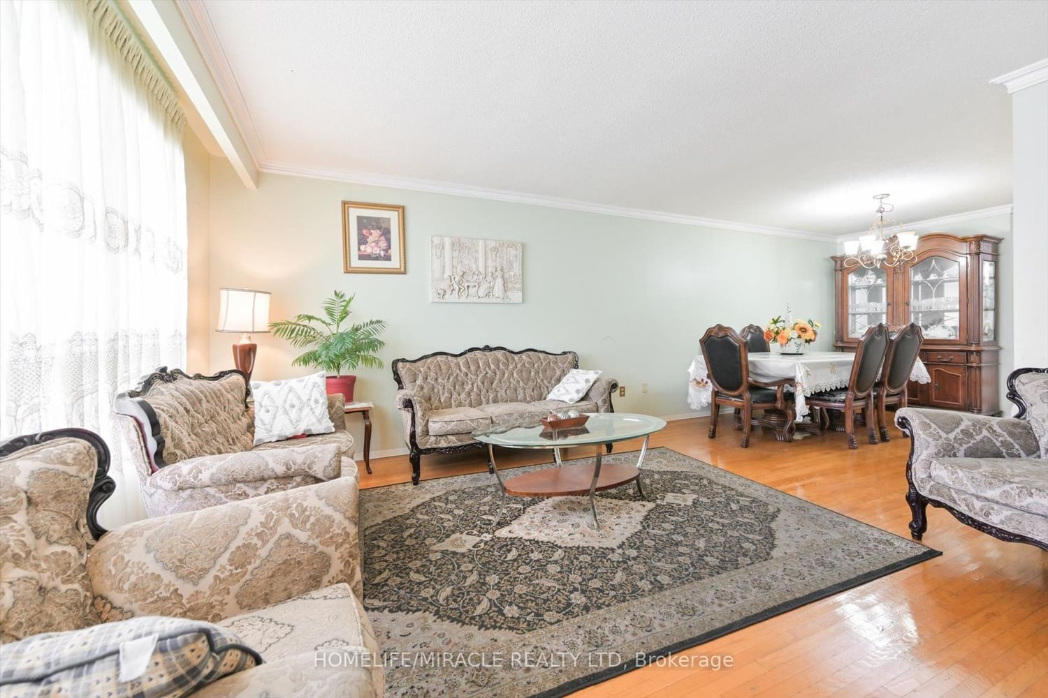 Listing Image 7