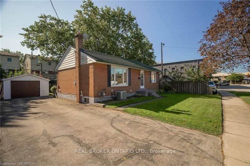 64 Florence Dr, Oakville, L6K 1V6 | Image 2