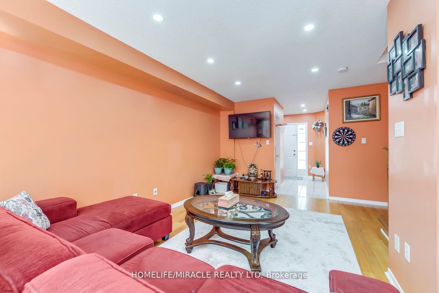 Listing Image 9