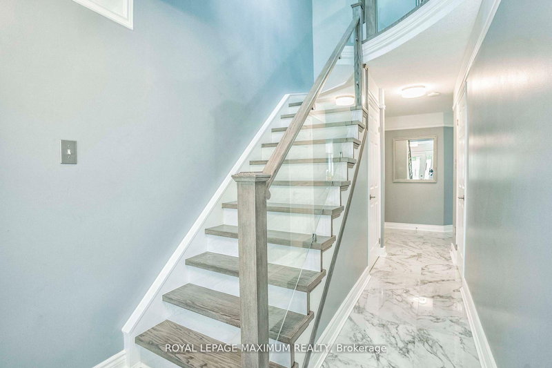 4806 Rosebush Rd, Mississauga, L5M 5N1 | Image 2