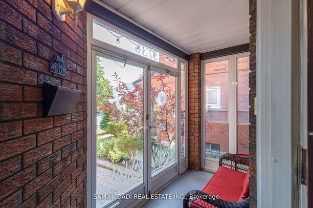 5736 Bell Harbour Drive