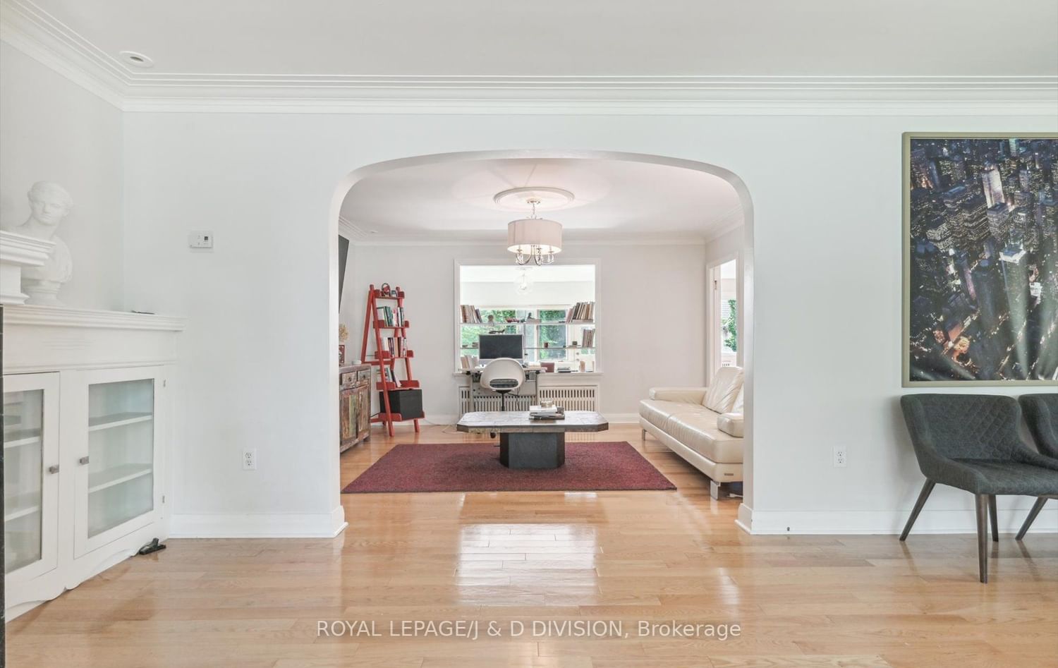 Listing Image 19