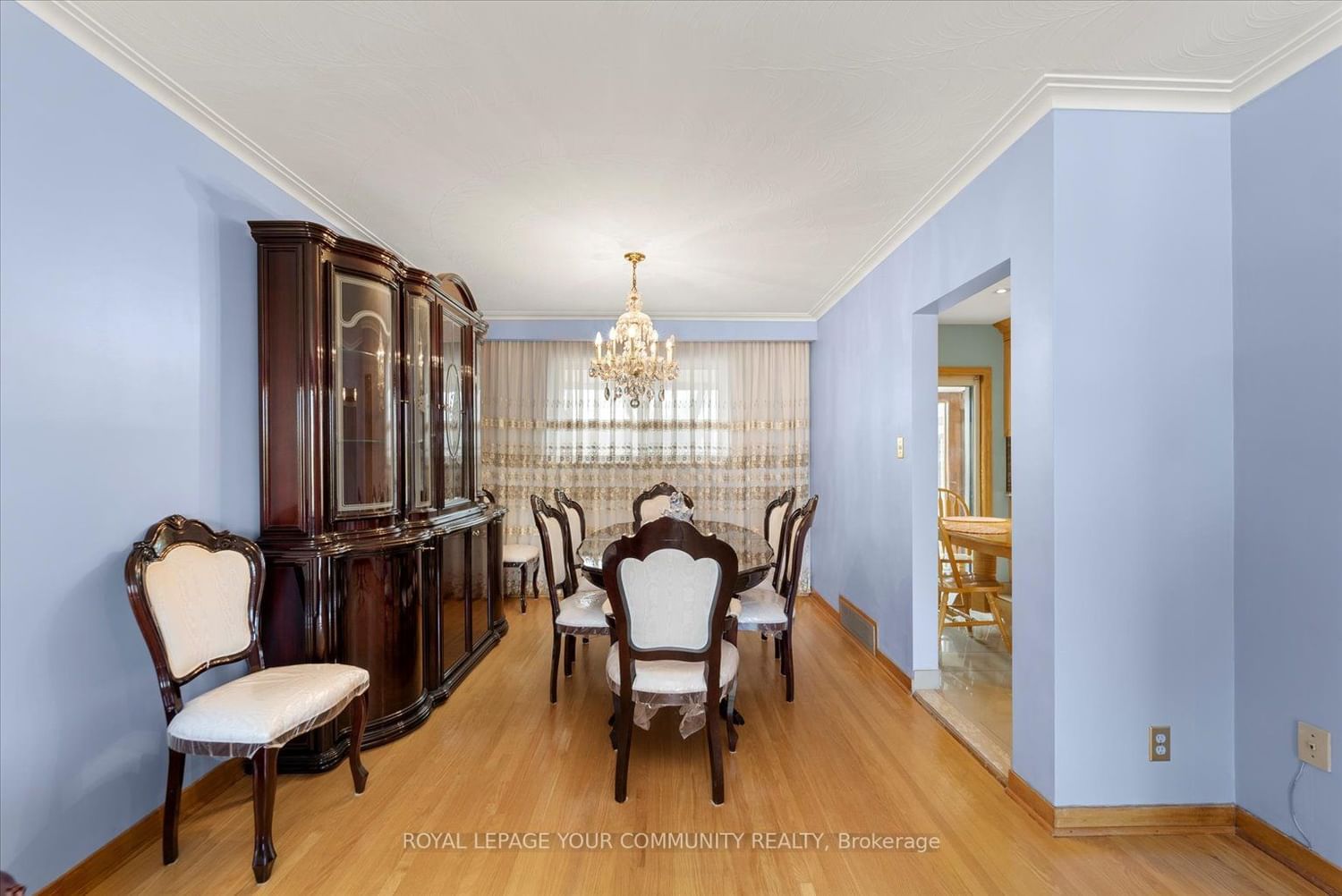 Listing Image 7
