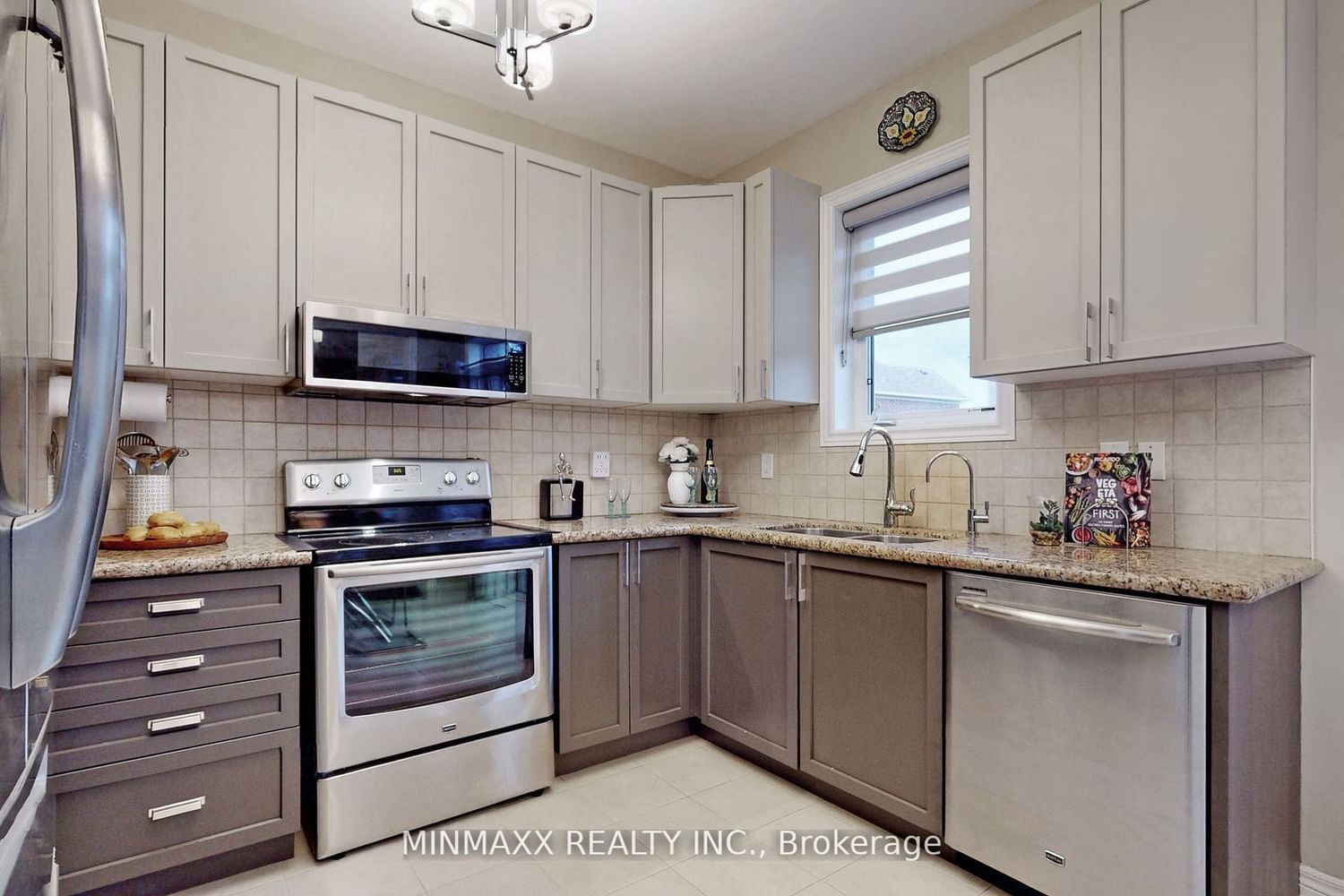 Listing Image 20