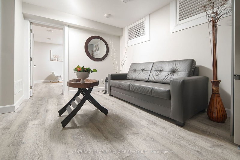 Lower - 37 Bentworth Ave, Toronto, M6A 1P1 | Image 2