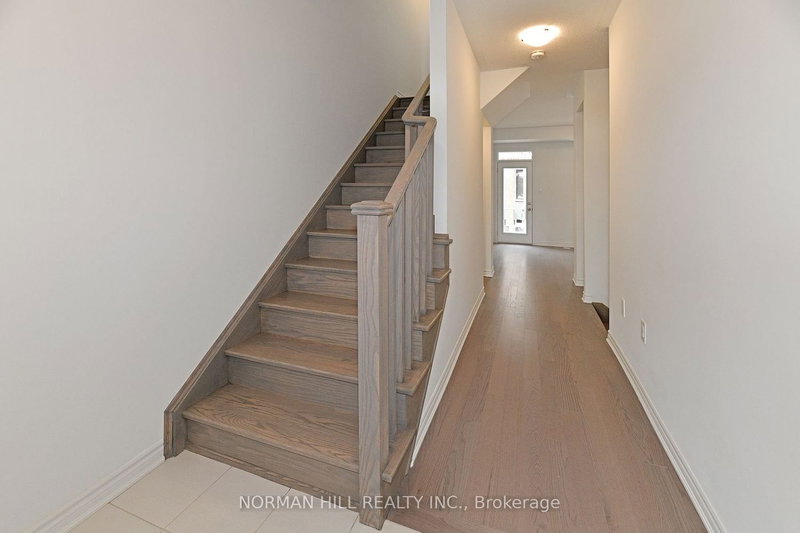 5186 Viola Desmond Dr, Mississauga, L5M 0R5 | Image 2