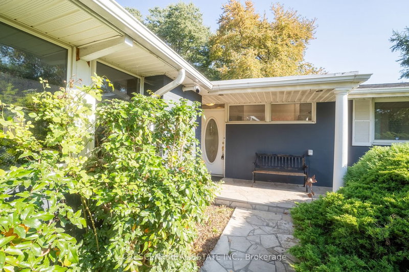 230 South Service Rd, Mississauga, L5G 2S1 | Image 3