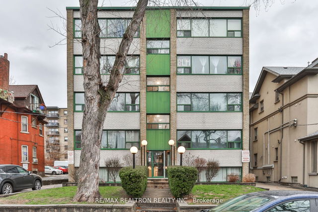 140 Springhurst Avenue