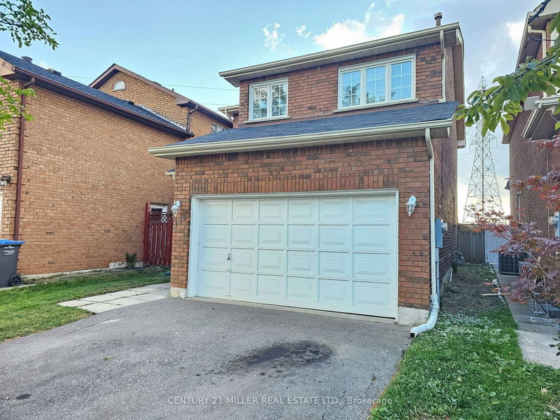 133 Creditstone Rd, Brampton, L6Y 4G3 | Image 2