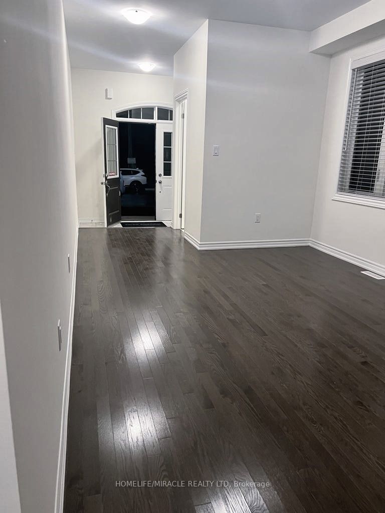 337 Valleyway Dr, Brampton, L6X 0N9 | Image 2